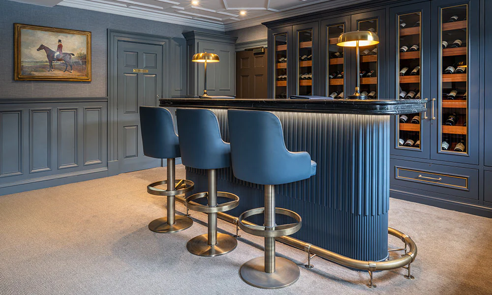 Compact Home Bar Design
